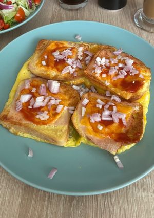 Airfryer bundáskenyér, sonkával és sajttal (gm kenyérből és vegán sajttal) recept fotója