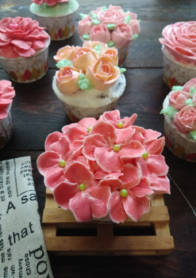 Foto resep Flower chocolate butter cup cake - simple ekonomis tanpa mixer