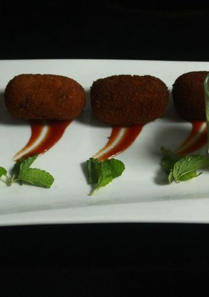 A picture of Cheesy rice pakora.