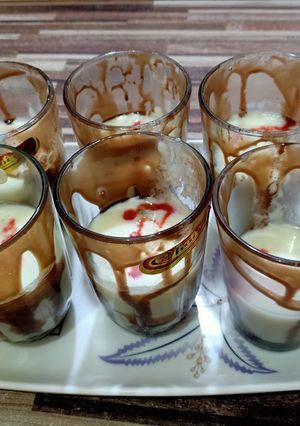 A picture of Chocolate strawberry Dessert.