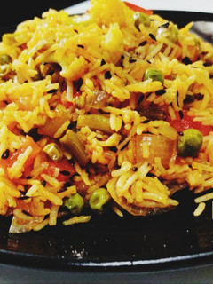 मटर पुलाव (matar pulao recipe in Hindi) रेसिपी मुख्य फोटो