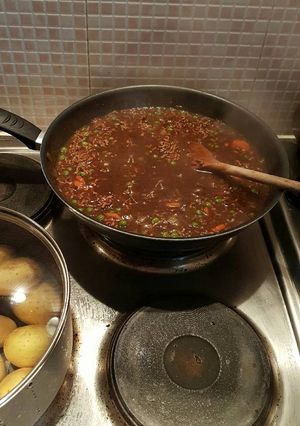 A picture of Mince & Onion.