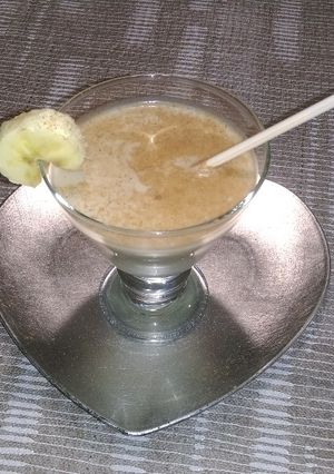 Una foto de Batido caribeño de coco plátano y canela (sin azúcar)