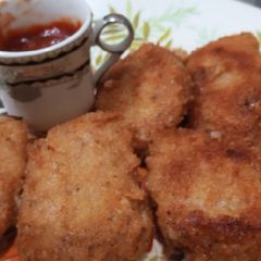 A picture of Aloo ke kabab.