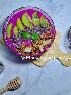 Foto resep Dragon Fruit Smoothie Bowl