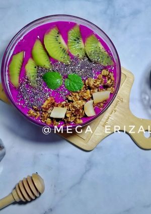 Foto resep Dragon Fruit Smoothie Bowl