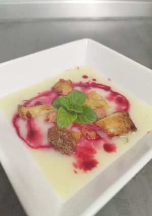 Foto di Vellutata di patate alla barbabietola