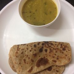 A picture of Savtik Daal.
