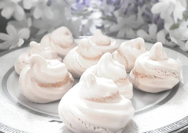 Nuvole di zucchero (meringa alla francese)