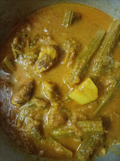 கத்திரிக்காய் பலாக்கொட்டை குழம்பு(jackfruit seed curry recipe in tamil) செய்முறை முக்கிய புகைப்படம்
