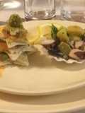 Alberello salmone e rucola e conchiglia di polpo con patate