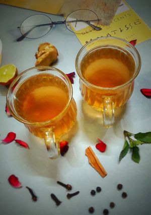 हर्बल टी (हर्बल चाय) रेसिपी मुख्य फोटो