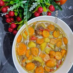 A picture of One pot beef stew.