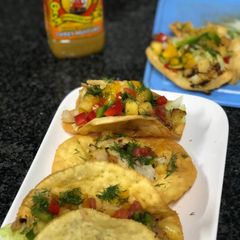 A picture of Mexican taco shells.