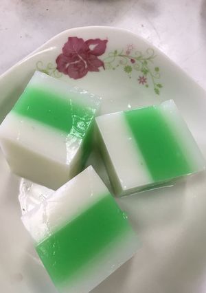 Hình của món Thạch rau câu 3 tầng mây.