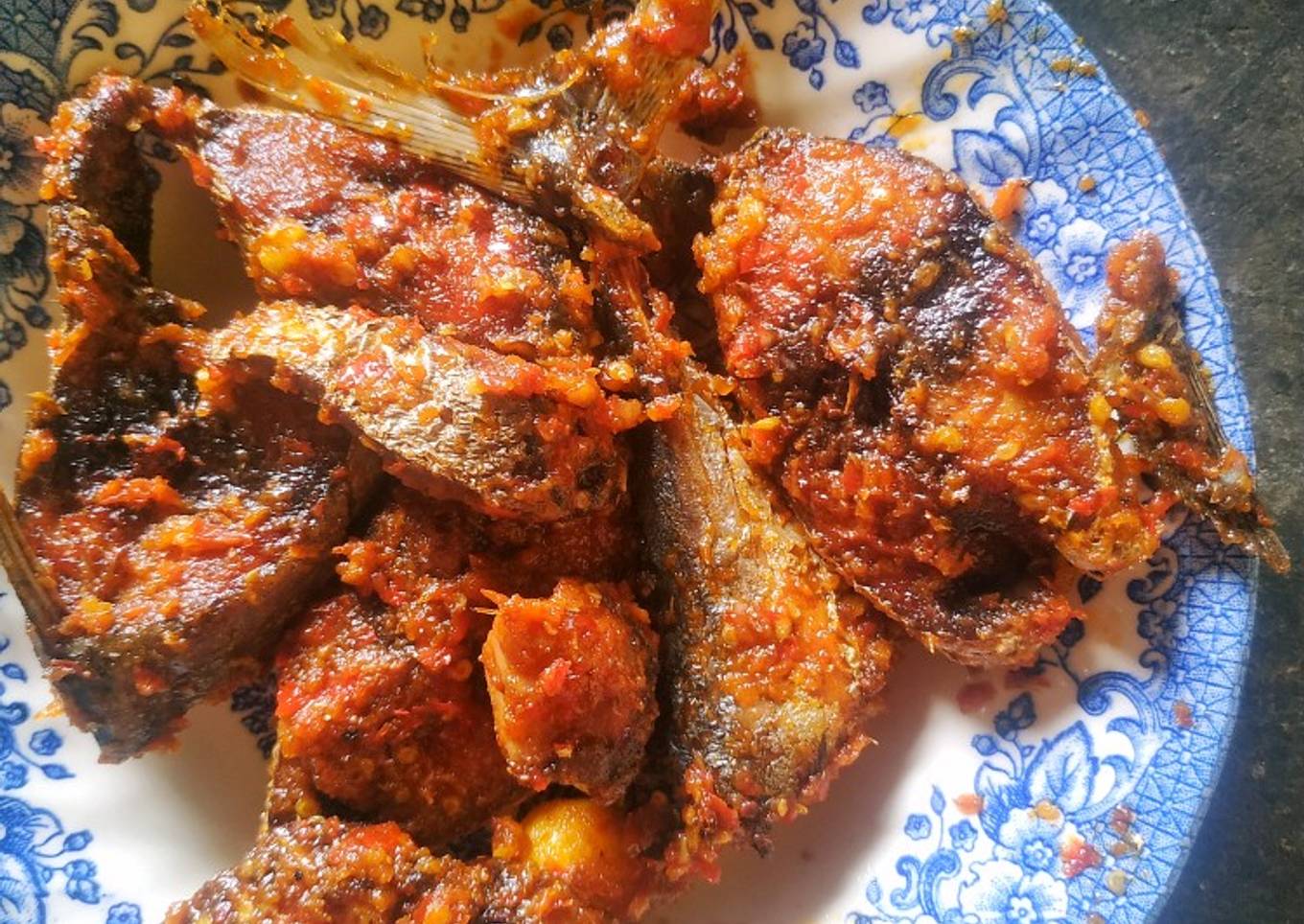 Ikan tongkol balado pedas