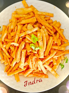 नमक पारे (सांखे) रेसिपी मुख्य फोटो