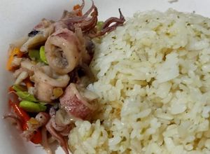 Foto resep Nasi daun jeruk magic com gampang banget by mamom_ernie