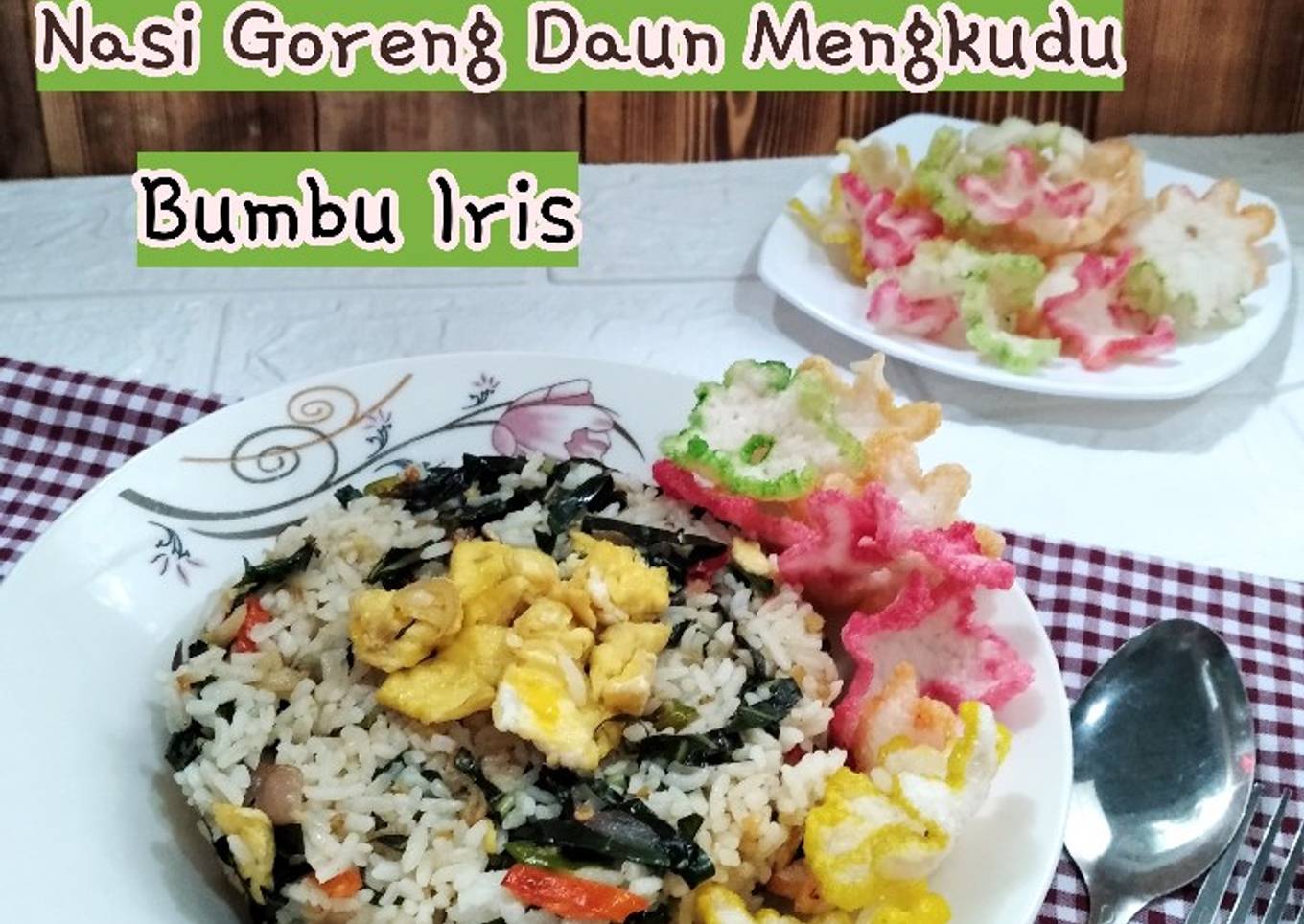 *Nasi Goreng Daun Mengkudu, Bumbu Iris*