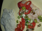 Merluza a la manteca con verduras y puré de finas hierbas