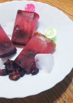 蔓越莓乾冰棒，低熱量冰品簡單食譜 的食譜成品照片