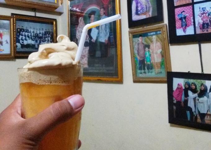 Cara Gampang Menyiapkan Dalgona Coffe Pop Ice Modal 2rb aja yang Menggugah Selera