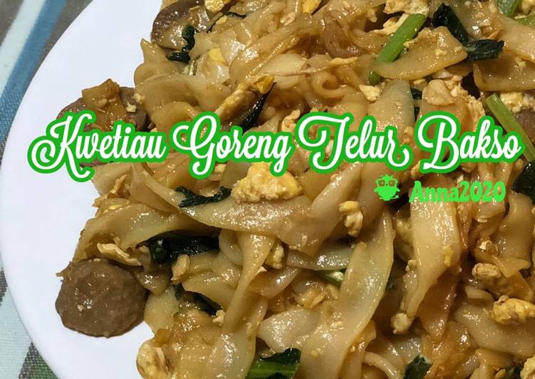 Kwetiau Goreng Telur Bakso