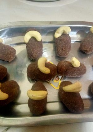 A picture of સોજી ચોકલેટ રોલ (Semolina Chocolate Roll Recipe In Gujarati).