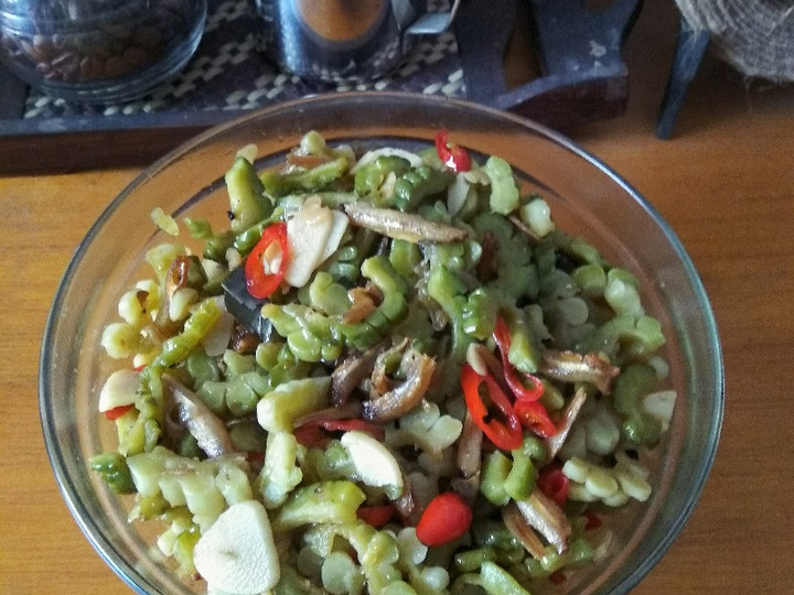 Resep Oseng Pare Teri Pedas, Menggugah Selera
