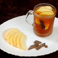 Apple and cinnamon tea A picture of Apple and cinnamon tea.