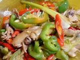 Cumi asin paprika hijau ala evigani