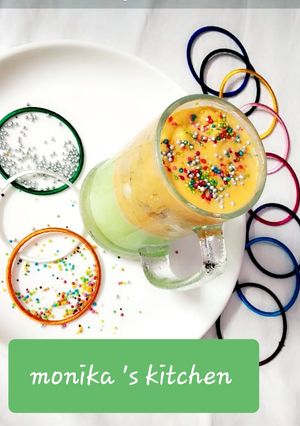 A picture of Independence Day special fruit custard.