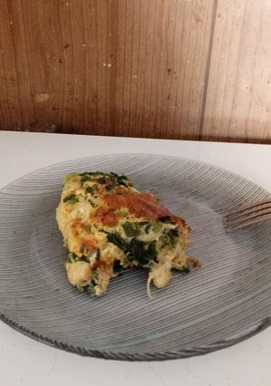 Una foto de Omelette de cebolla de verdeo
