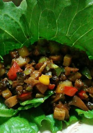 A picture of Barbecued Chinese Chicken Lettuce Wraps.