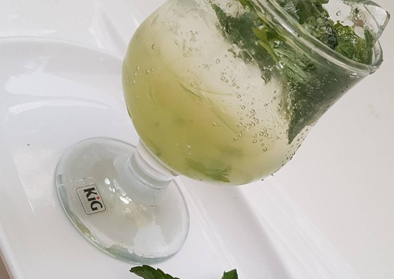 Virgin mojito