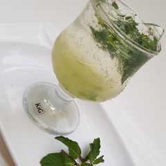 A picture of Virgin mojito.