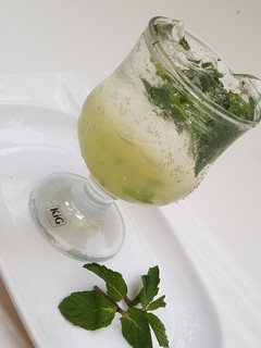 A picture of Virgin mojito.