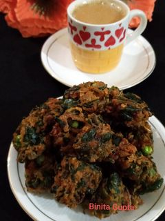 मेथी के पकौड़े (methi ke pakode recipe in Hindi) रेसिपी मुख्य फोटो