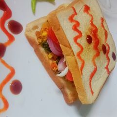 A picture of Brain 🧠 sandwich 🥪.