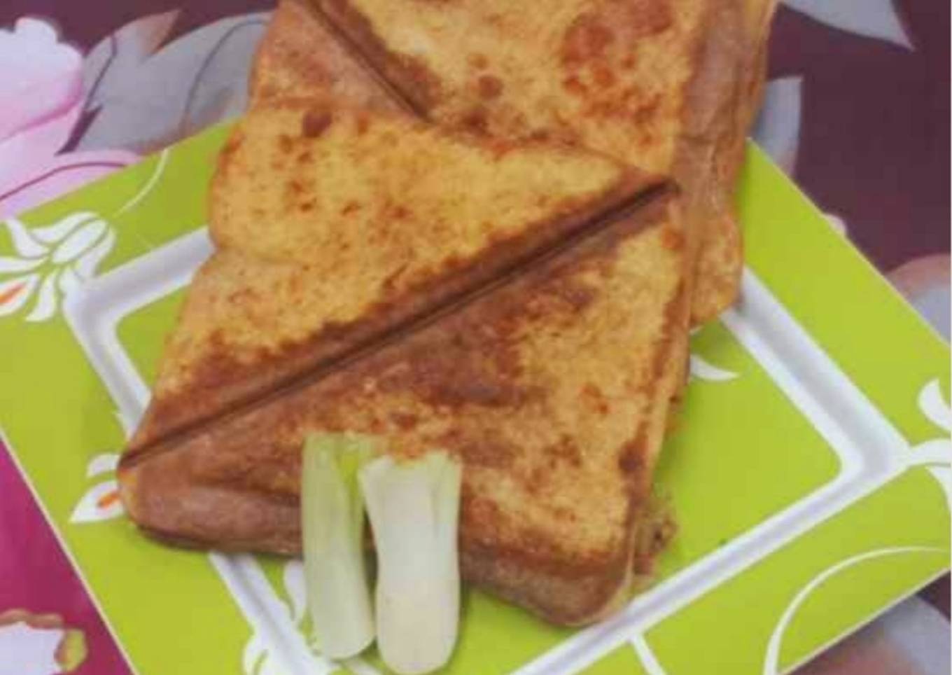 How to Prepare Any-night-of-the-week Masala Egg Toaster Sandwiches