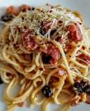 Espaguetis🍝 Carbonara🥓Con Uvas Pasas...!