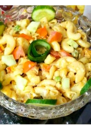 A picture of Alfredo pasta.