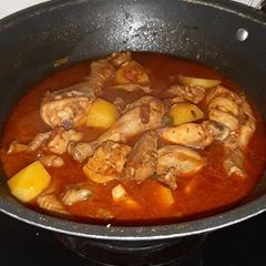 A picture of Dawato Wala chicken Aloo shorba salan.