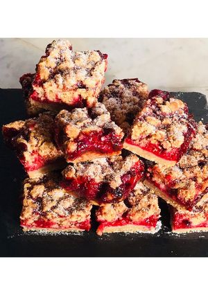 Une photo de Carrés croustillants à la framboises