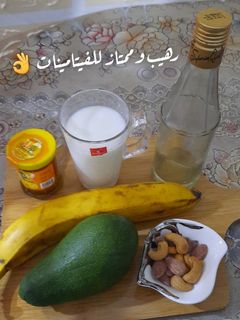 صورة لوصفة عصير افوكادو مع موز وعسل