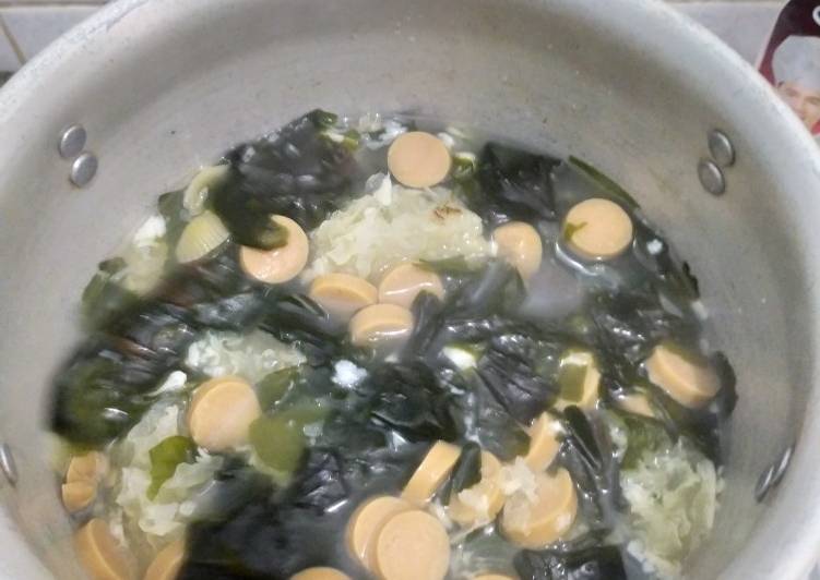 Cara membuat sup rumput laut