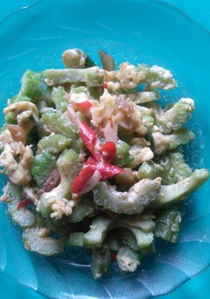 Foto resep Oseng pare telor
