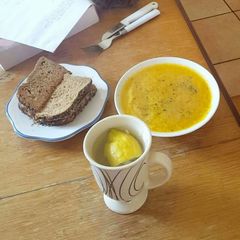 A picture of Hearty Vegetable Soup.