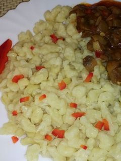 Gombapörkölt galuskával recept fotója