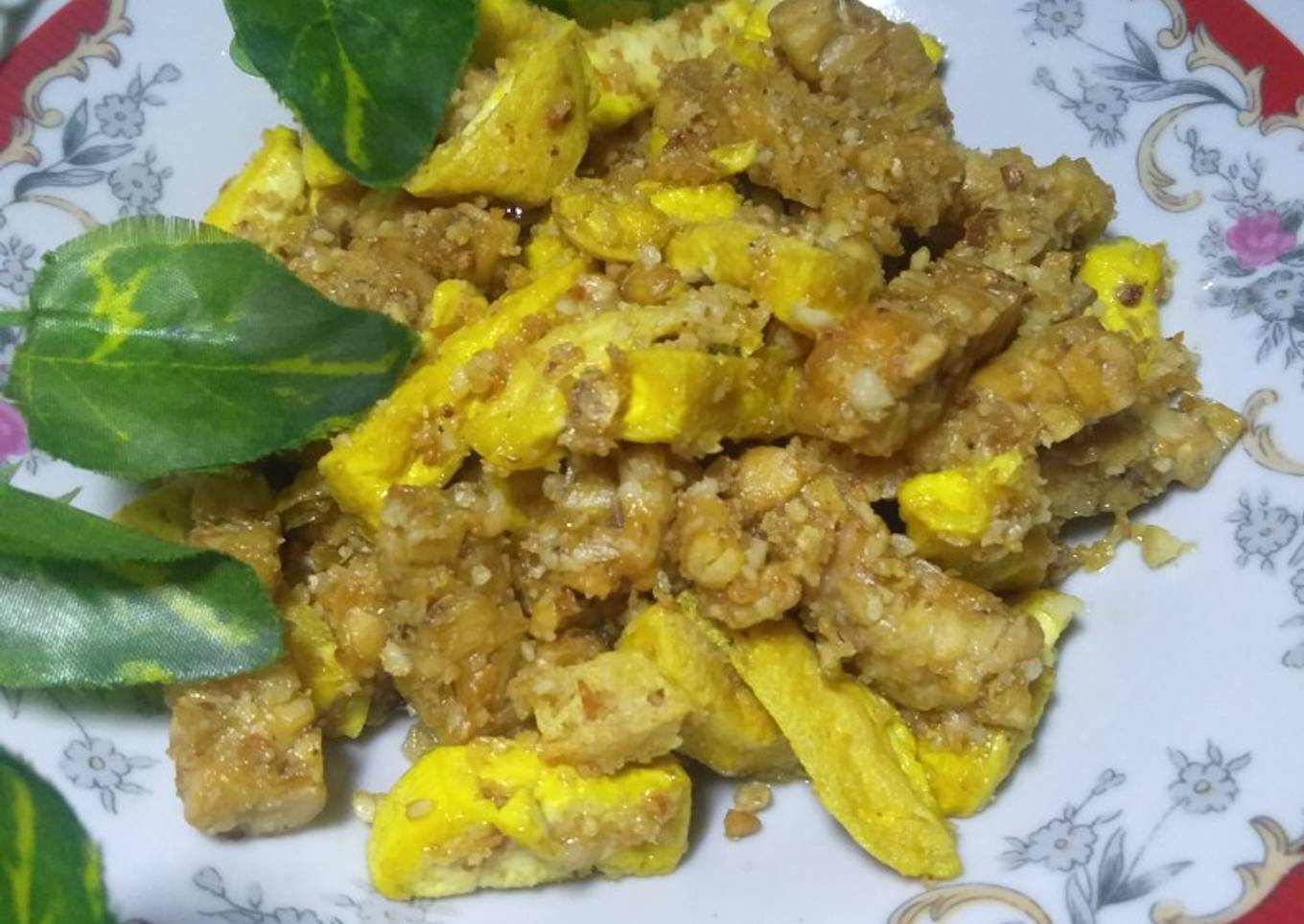 Orek tempe tahu bumbu putih
